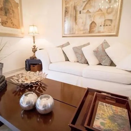 023 Enchanting 4 Bed Traditional Townhouse In Costa Prázdninový dům Benalmádena