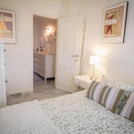 Prázdninový dům 023 Enchanting 4 Bed Traditional Townhouse In Costa *