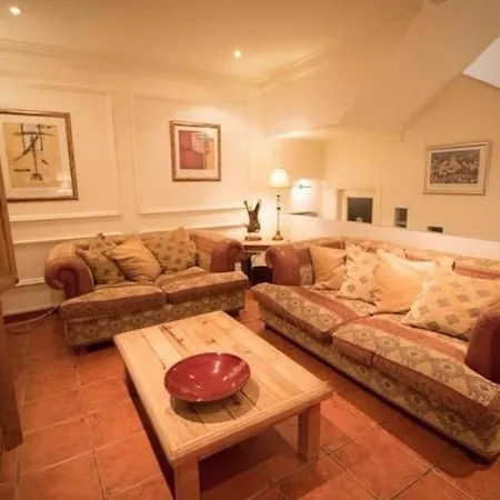 Prázdninový dům 023 Enchanting 4 Bed Traditional Townhouse In Costa *