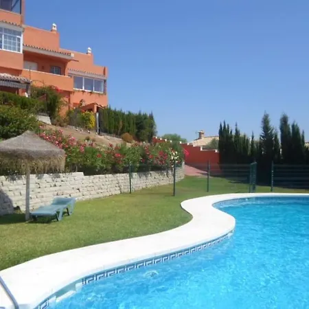 Prázdninový dům 023 Enchanting 4 Bed Traditional Townhouse In Costa Benalmádena